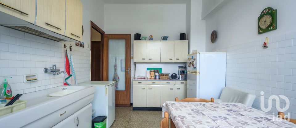 Bilocale di 125 m² a Genova (16155)