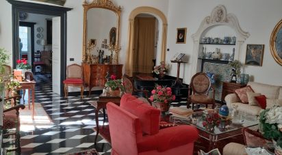Villa Bifamiliare 13 locali di 270 m² a Genova (16148)