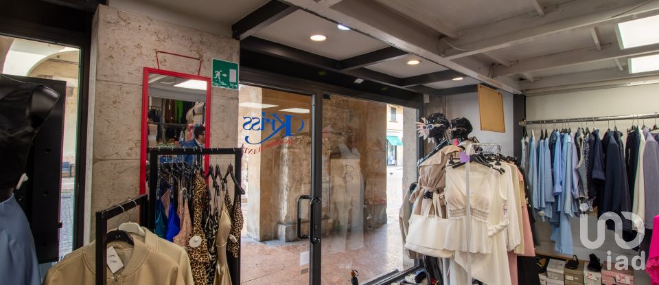 Shop / premises commercial of 60 m² in Verona (37121)