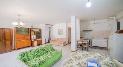 Appartamento 8 locali di 160 m² a Senigallia (60019)