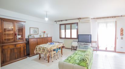 Appartamento 8 locali di 160 m² a Senigallia (60019)