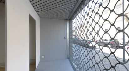 Negozio / locale commerciale di 43 m² in Mariano Comense (22066)