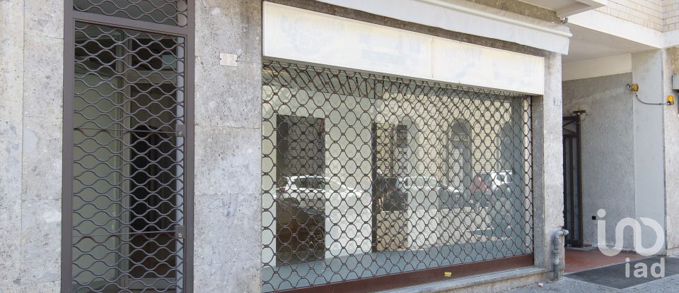 Negozio / locale commerciale di 43 m² in Mariano Comense (22066)