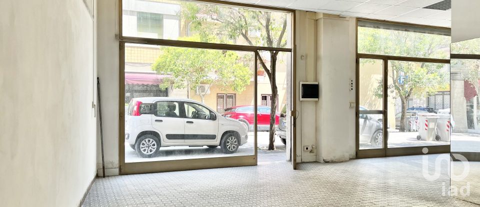 Negozio / locale commerciale di 68 m² in Falconara Marittima (60015)