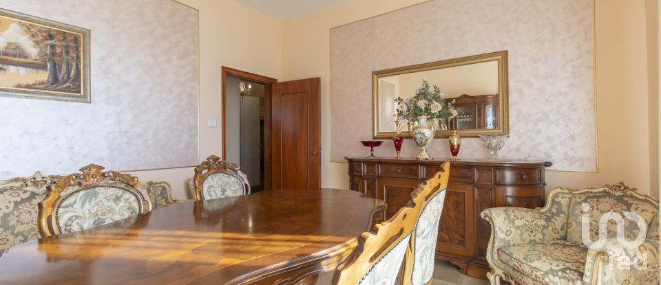 Loft 8 locali di 138 m² a Osimo (60027)