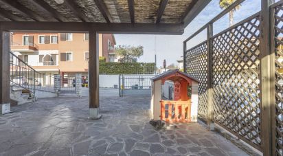 Casa indipendente / Villa 5 locali di 120 m² in Osimo (60027)