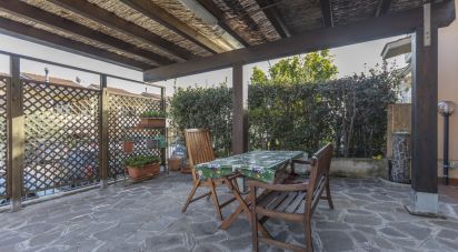 Casa indipendente / Villa 5 locali di 120 m² in Osimo (60027)