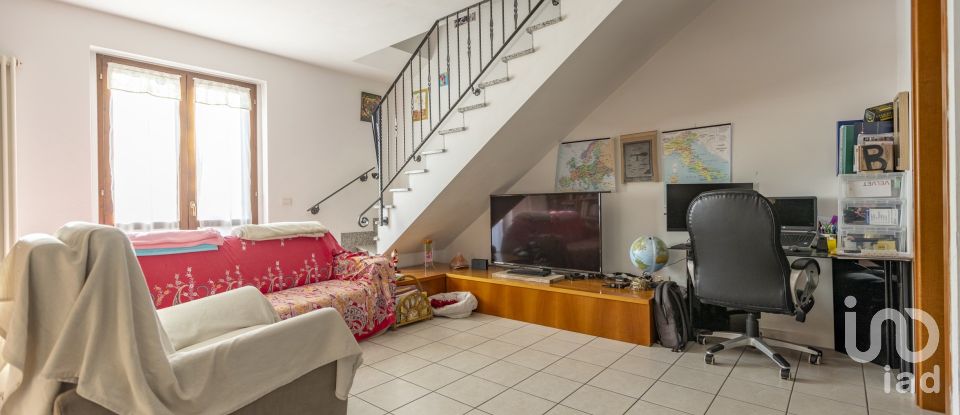 House 5 rooms of 120 m² in Osimo (60027)