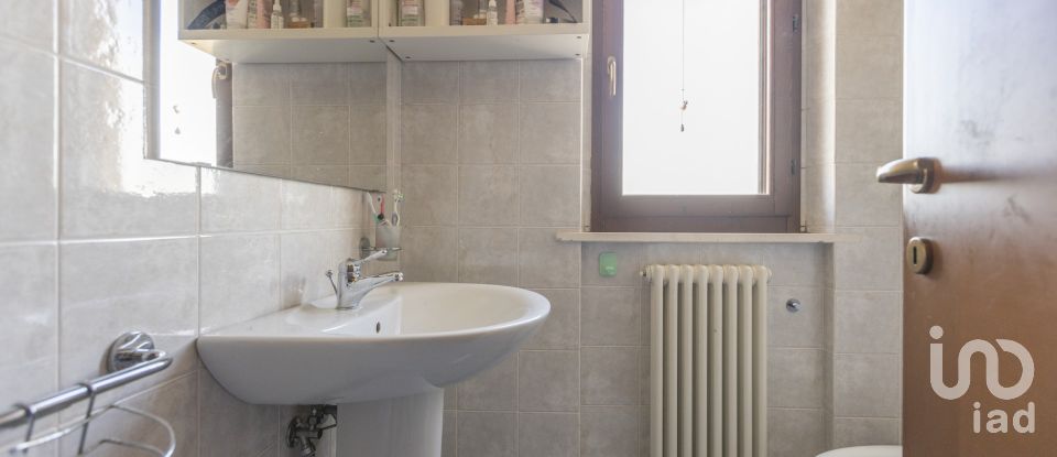 House 5 rooms of 120 m² in Osimo (60027)