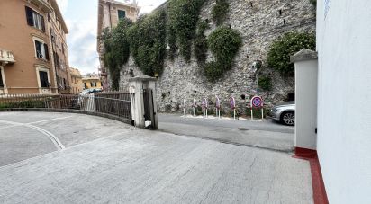 Posto auto di 15 m² in Genova (16126)