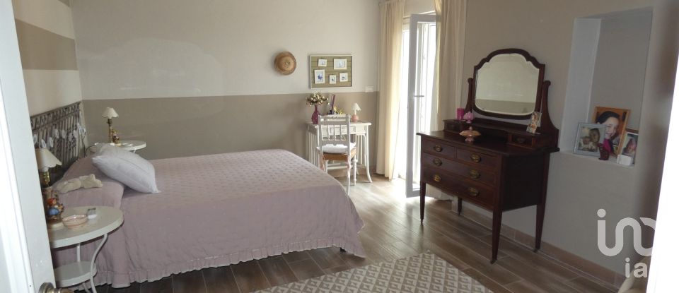 Casa indipendente 9 locali di 300 m² in Maissana (19010)