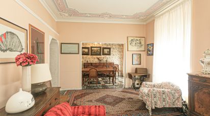 Appartamento 11 locali di 191 m² a Genova (16129)