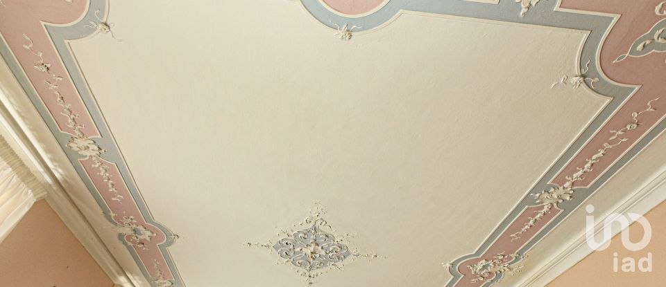 Appartamento 11 locali di 191 m² a Genova (16129)