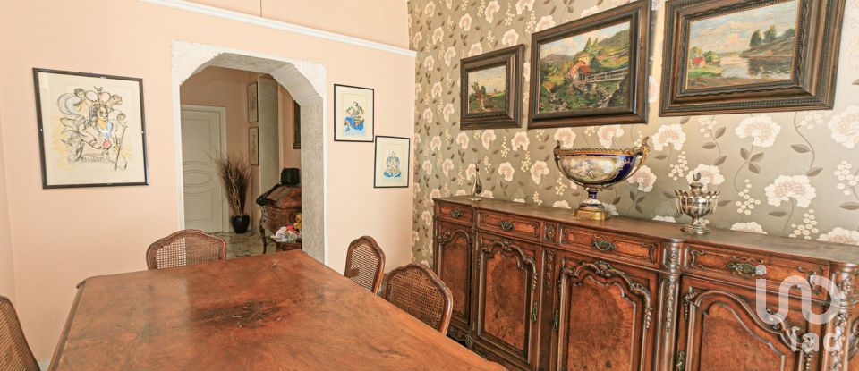 Appartamento 11 locali di 191 m² a Genova (16129)