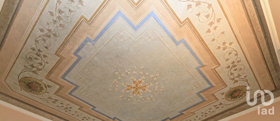 Appartamento 11 locali di 191 m² a Genova (16129)