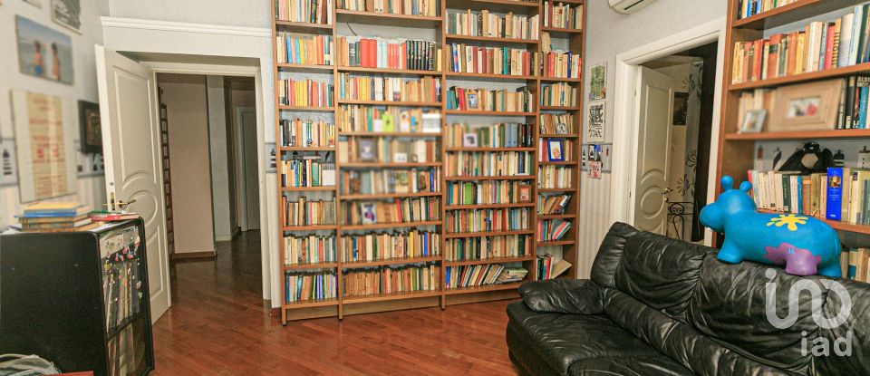 Appartamento 11 locali di 191 m² a Genova (16129)