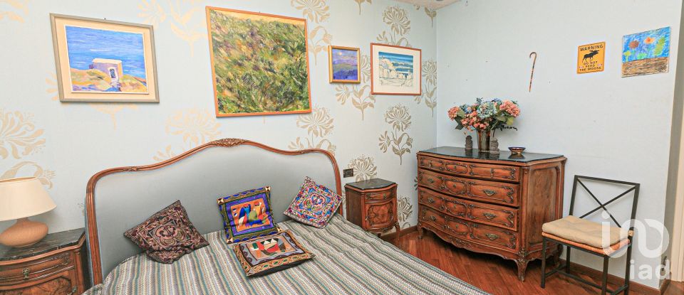 Appartamento 11 locali di 191 m² a Genova (16129)