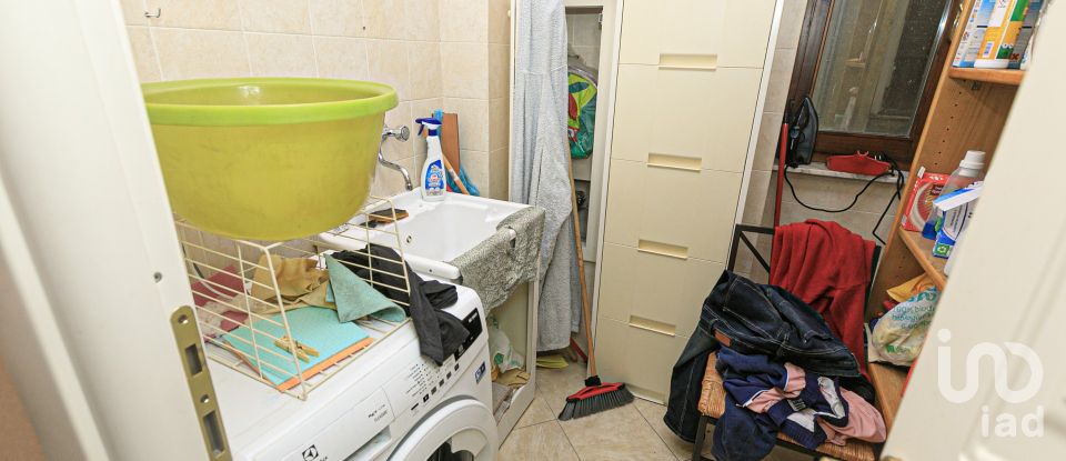 Appartamento 11 locali di 191 m² a Genova (16129)