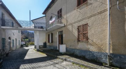 Casa di paese 11 locali di 200 m² in Osiglia (17010)