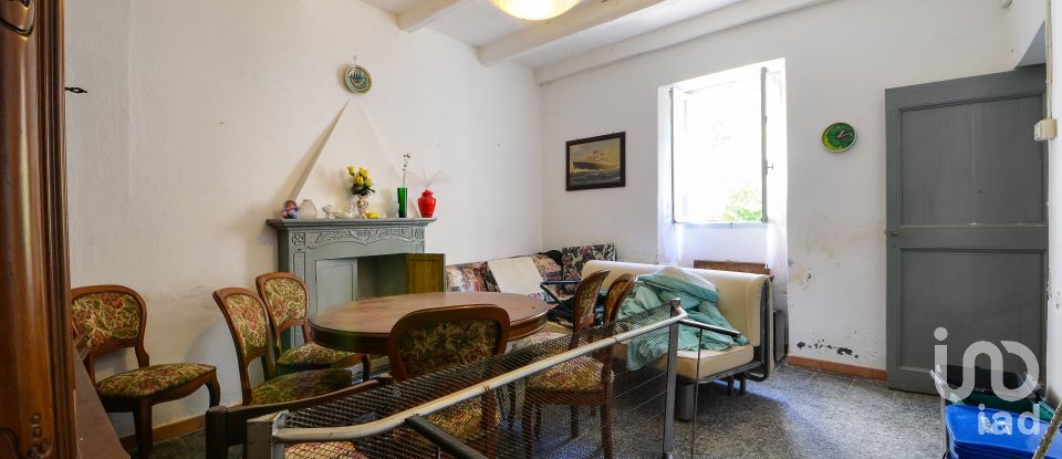 Village house 11 rooms of 200 m² in Osiglia (17010)