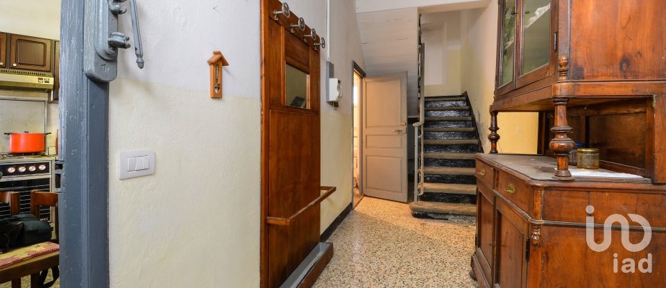 Village house 11 rooms of 200 m² in Osiglia (17010)