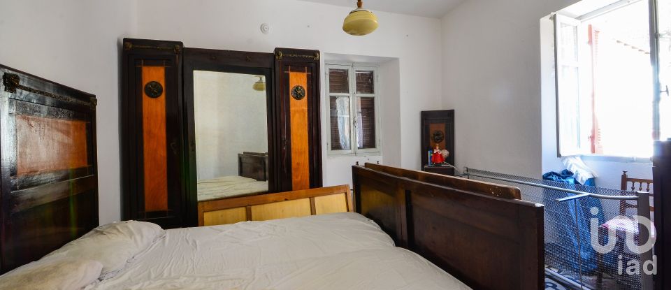 Village house 11 rooms of 200 m² in Osiglia (17010)