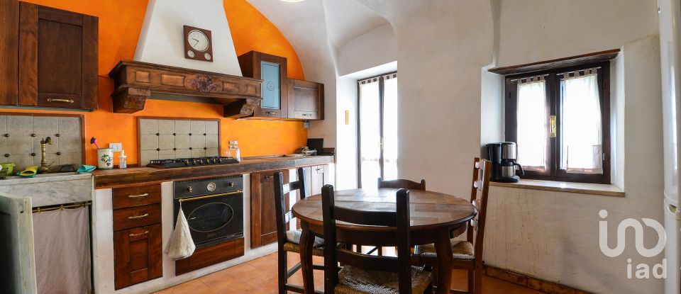 Village house 8 rooms of 200 m² in Niella Tanaro (12060)