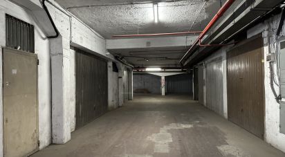 Posto auto di 97 m² in Roma (00159)