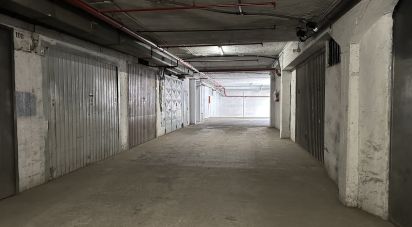 Posto auto di 97 m² in Roma (00159)