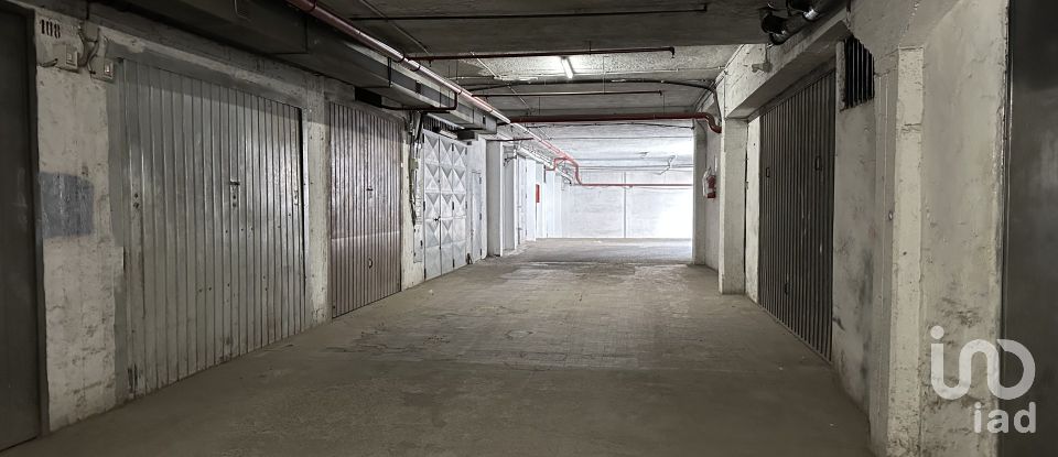 Parking of 97 m² in Roma (00159)