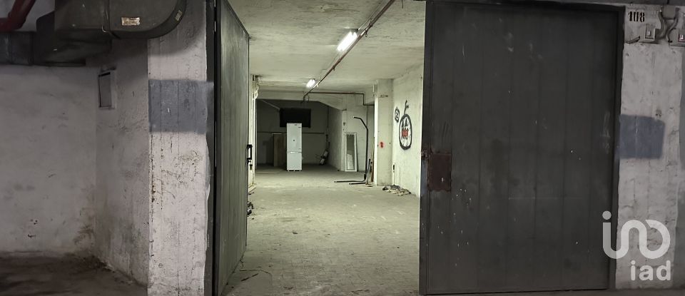 Parking of 97 m² in Roma (00159)