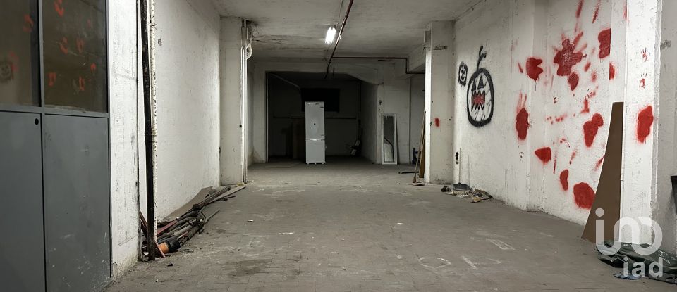 Parking of 97 m² in Roma (00159)