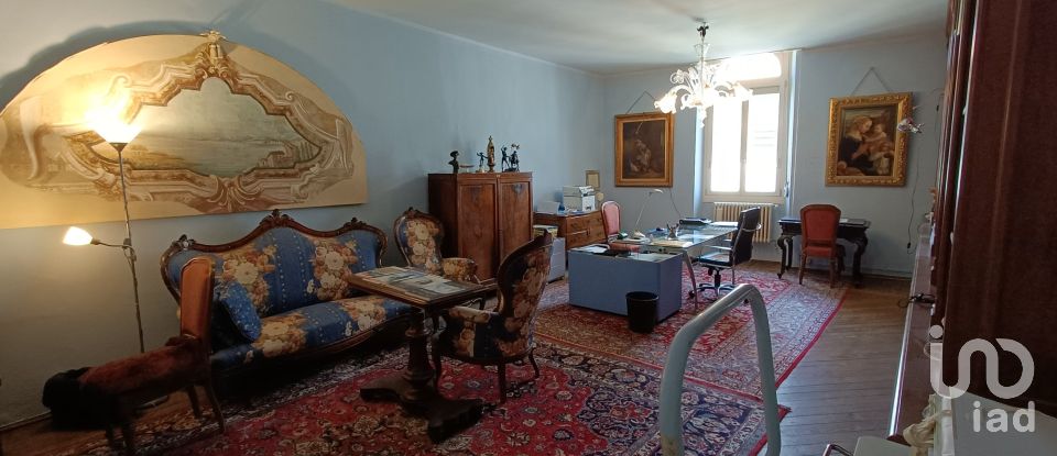 Appartamento 5 locali di 142 m² a Desenzano del Garda (25015)