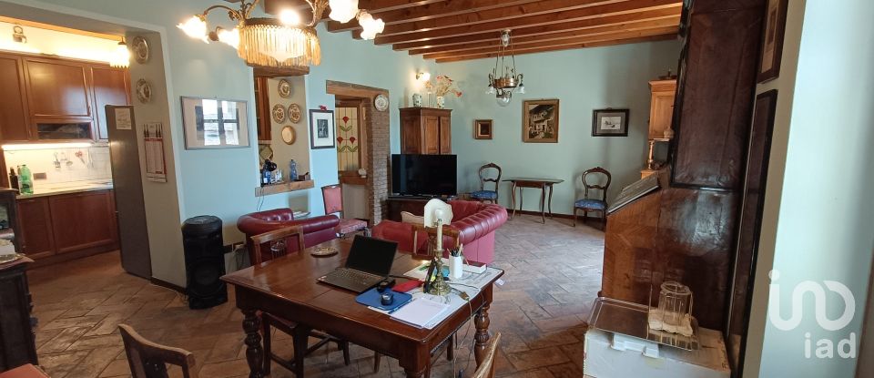 Appartamento 5 locali di 142 m² a Desenzano del Garda (25015)