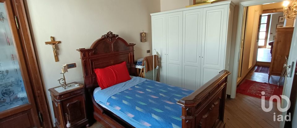 Appartamento 5 locali di 142 m² a Desenzano del Garda (25015)