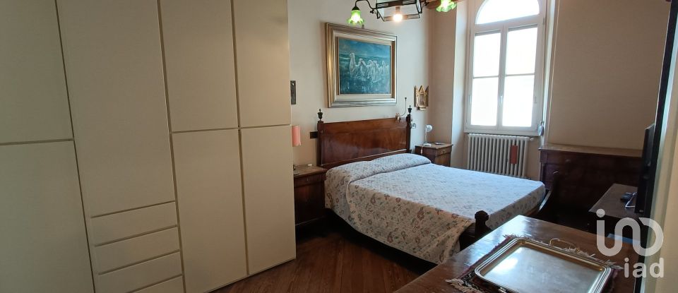 Appartamento 5 locali di 142 m² a Desenzano del Garda (25015)