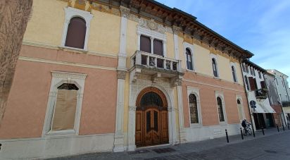 Appartamento 5 locali di 142 m² a Desenzano del Garda (25015)