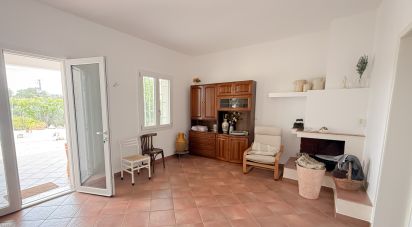 Casale 8 locali di 98 m² in Ostuni (72017)