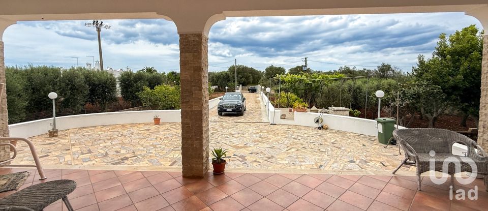Farm 8 rooms of 98 m² in Ostuni (72017)
