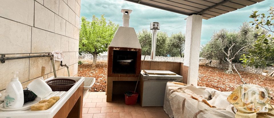 Farm 8 rooms of 98 m² in Ostuni (72017)