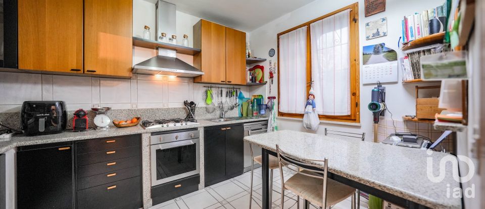 Traditional house 5 rooms of 159 m² in Ferrara (44124)