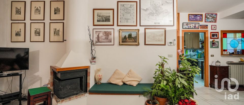 Traditional house 5 rooms of 159 m² in Ferrara (44124)