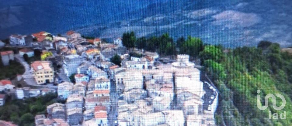 Costruzione di 401 m² in Palmoli (66050)