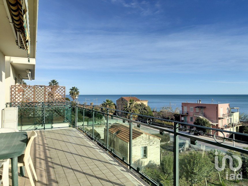 Trilocale di 80 m² a Grottammare (63066)