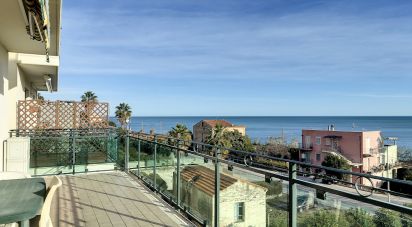 Three-room apartment of 80 m² in Grottammare (63066)