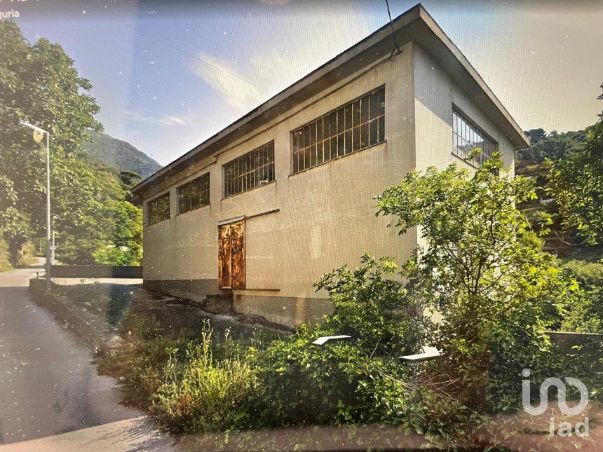 Shop / premises commercial of 400 m² in Arenzano (16011)