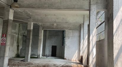 Negozio / locale commerciale di 400 m² in Arenzano (16011)