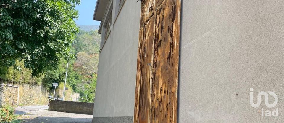 Shop / premises commercial of 400 m² in Arenzano (16011)