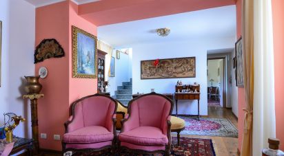 Casa indipendente / Villa 5 locali di 120 m² in Carcare (17043)