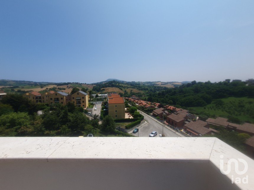 Quadrilocale di 120 m² a Ancona (60121)